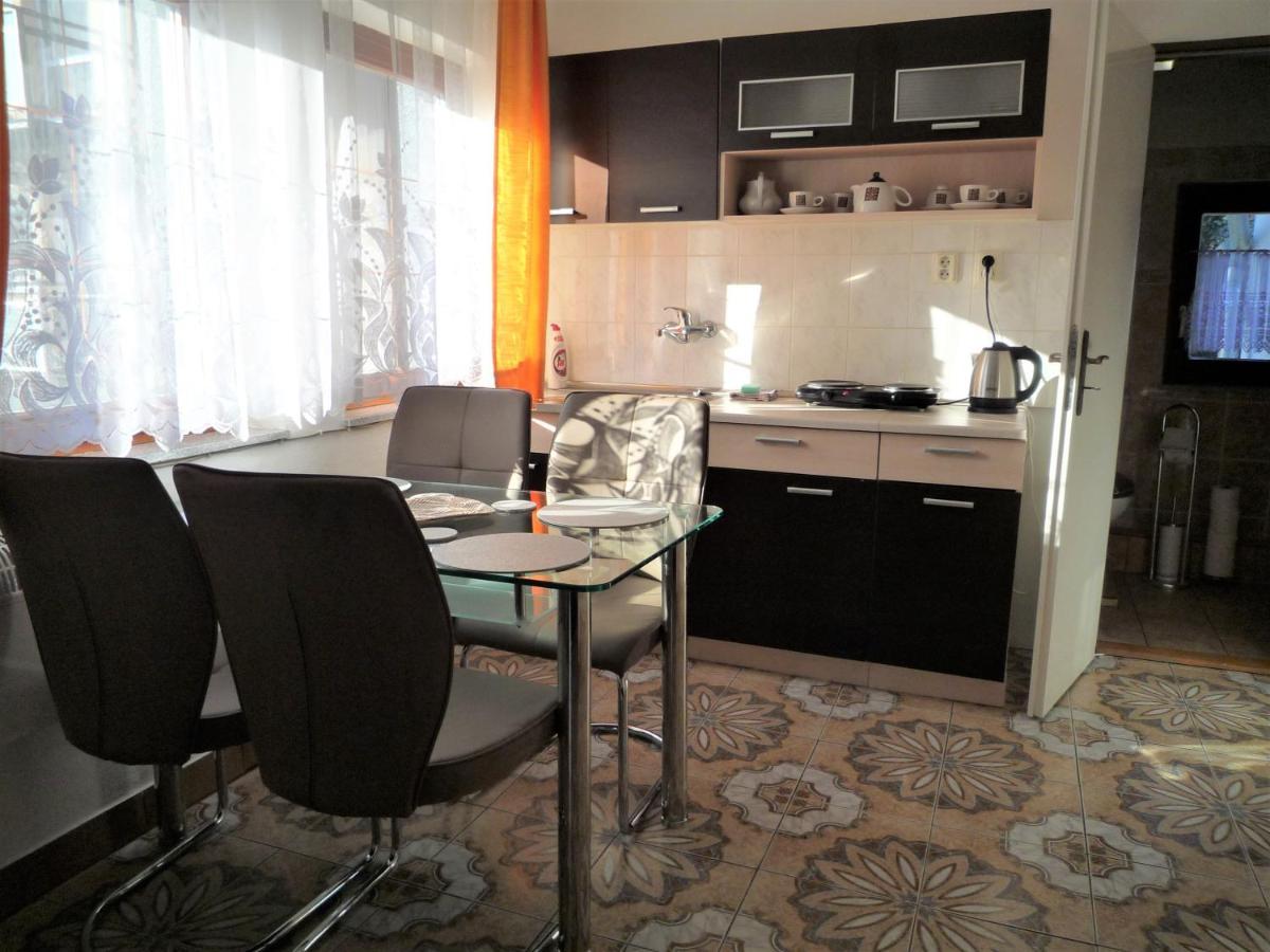 Penzion Pohoda - Apartmany 耶塞尼克 外观 照片